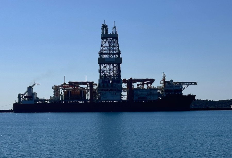 Türkiye’nin 228 Metrelik Denizdeki Yeni Gücü: ’west Draco’ Limana Yanaştı