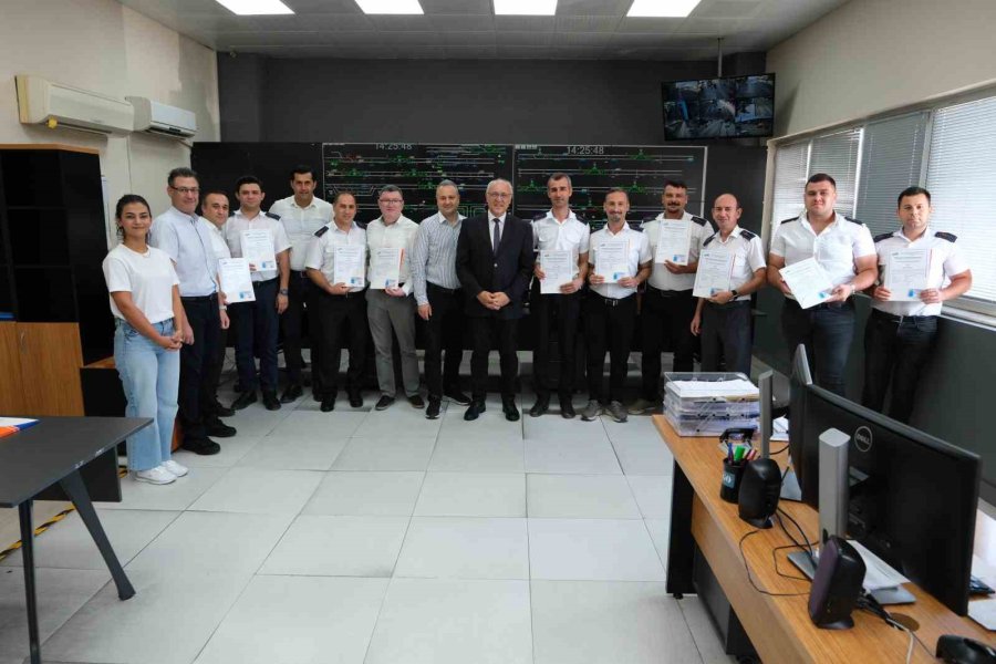 Antalya Raylı Sistem Kontrolörleri Uluslararası Sertifika Aldı