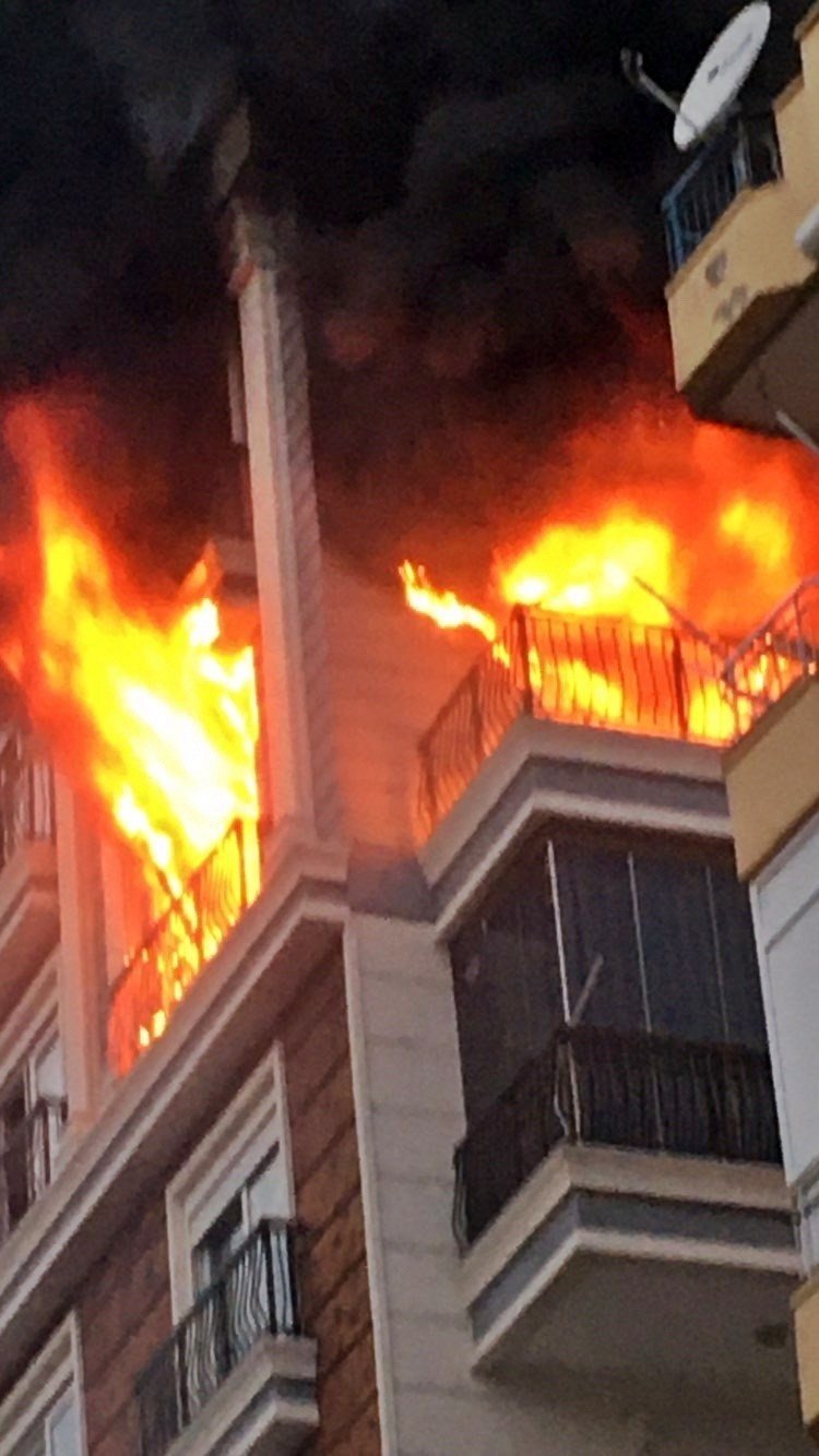 Yangında Anneannesi Ve Teyzesinin Ölümüyle Suçlanan Sanık: "cezaya İtirazım Yok"