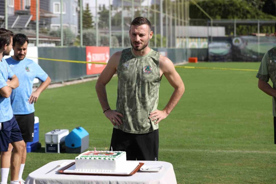 Alanyaspor, Gençlerbirliği Maçı Hazırlıklarını Tamamladı