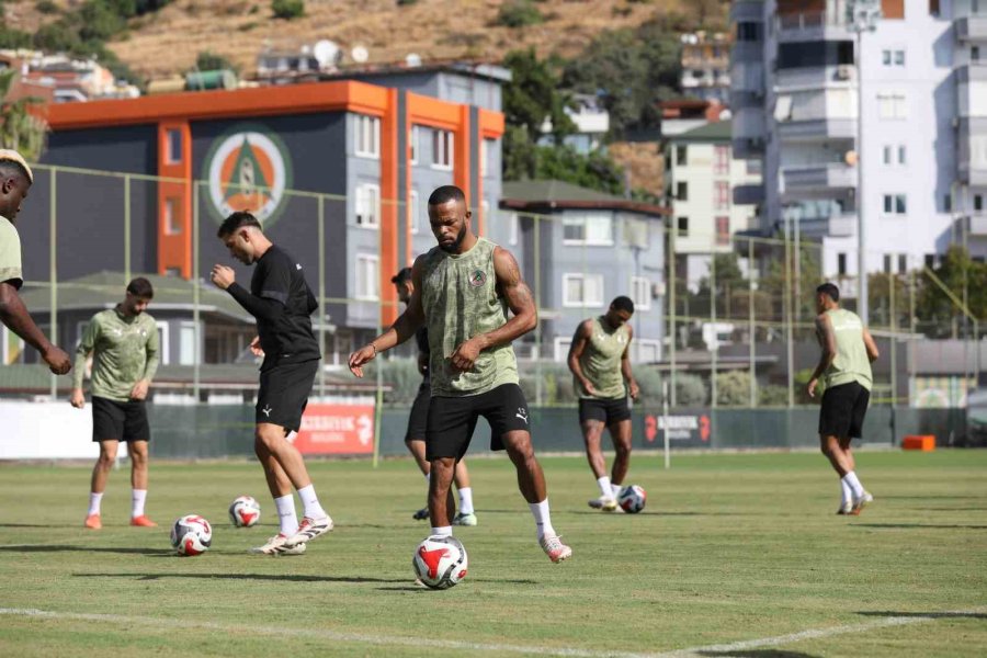 Alanyaspor, Gençlerbirliği Maçı Hazırlıklarını Tamamladı