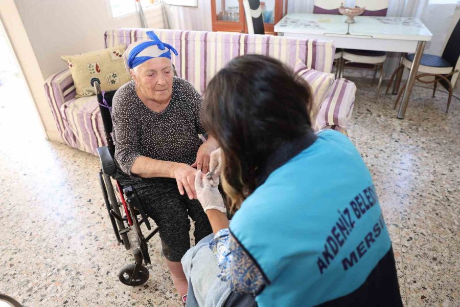 Akdeniz Belediyesinden Binlerce Haneye Temizlik Ve Bakım Desteği