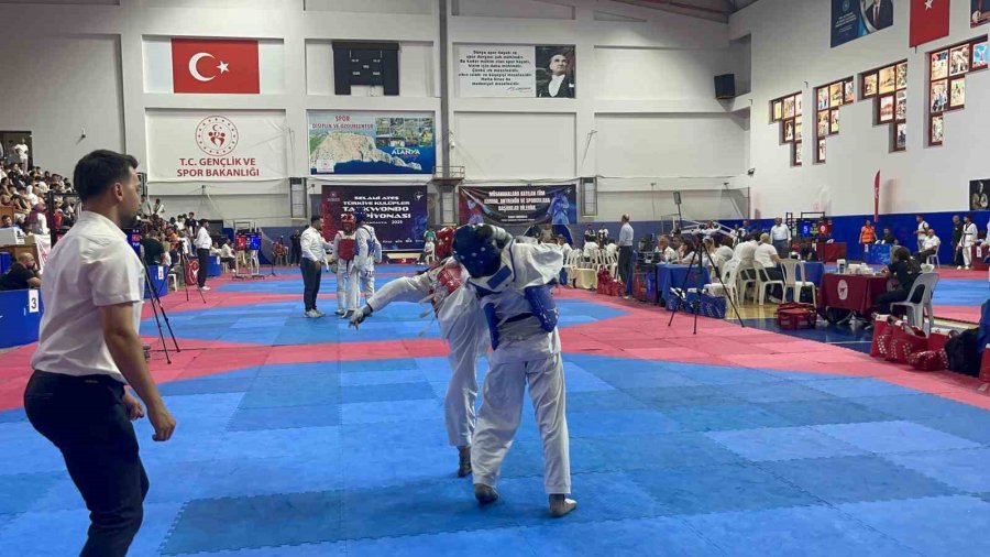 Türkiye Kulüpler Taekwondo Şampiyonası Alanya’da Başladı