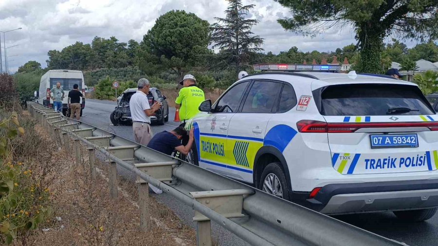 Ekipler Hangi Kazaya Yetişeceğini Şaşırdı: 1 Kilometrelik Mesafede 12 Araçlık 4 Ayrı Zincirleme Kaza