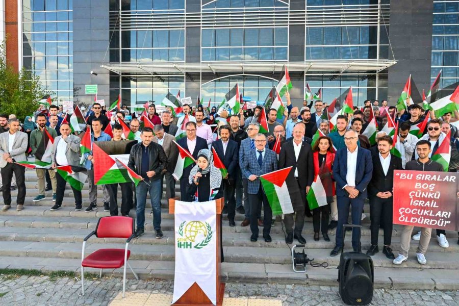 Kmü’den Sumud Filosuna Destek