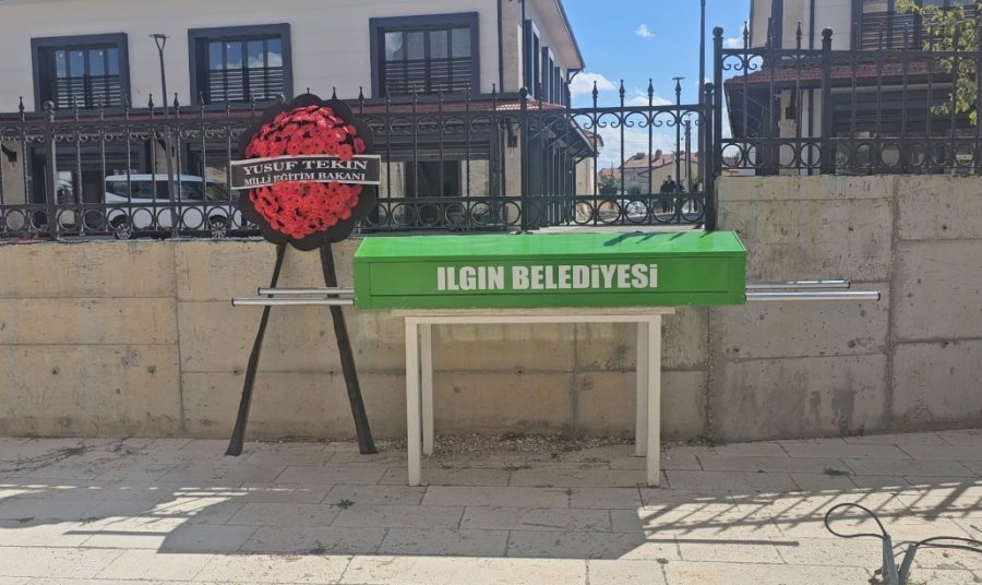 Konya’daki Feci Kazada Hayatını Kaybeden Öğretmene Acı Veda