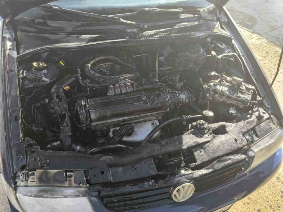 Karapınar’da Otomobil Yangını Paniğe Neden Oldu