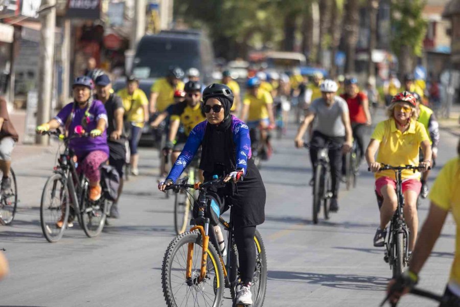 4. Kleopatra Bisiklet Festivali Renkli Görüntülerle Başladı