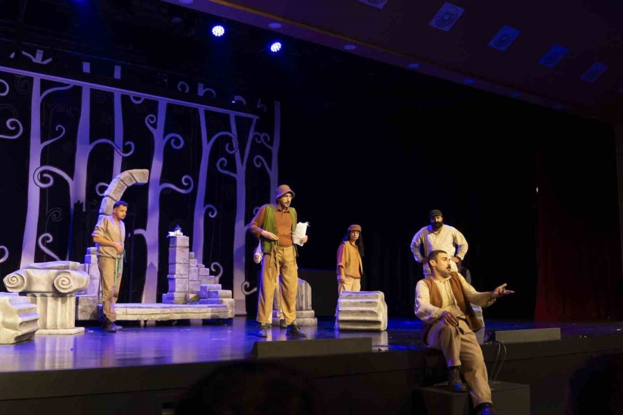 Mersin Şehir Tiyatrosu 25. Sezonunu ‘bahar Noktası’yla Başlattı