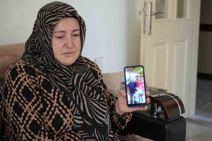 Kayıp Gençten 1,5 Yıldır Haber Alamayan Aile Perişan