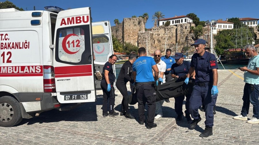 Antalya’da Falezlerden Düşen Genç Kız Hayatını Kaybetti