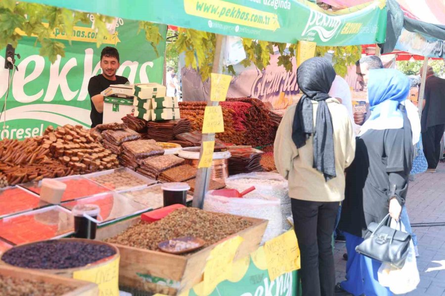 Çeşit Çeşit Erzurum Yöresel Ürünü Konya’da