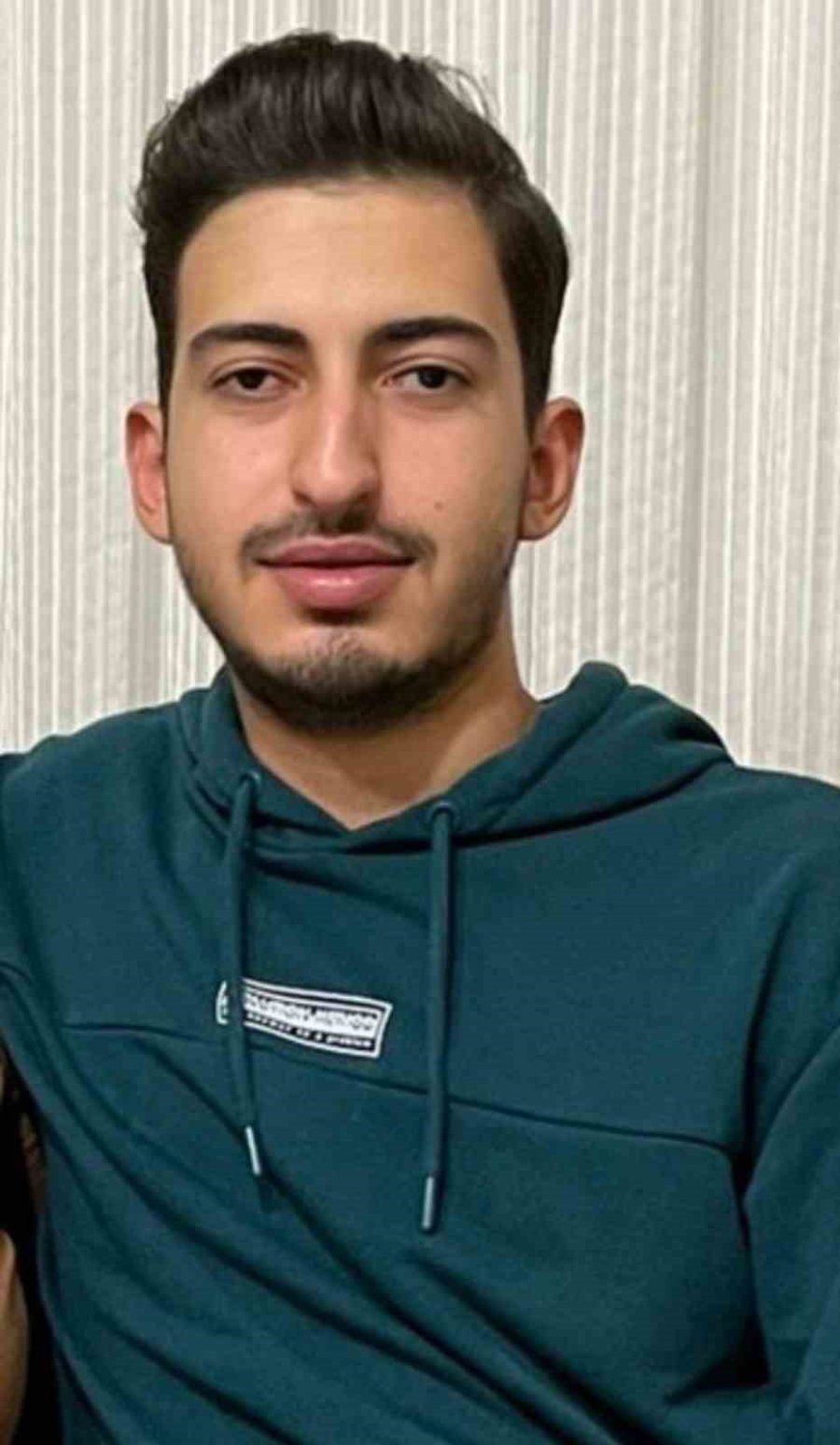 Kayıp Gençten 1,5 Yıldır Haber Alamayan Aile Perişan