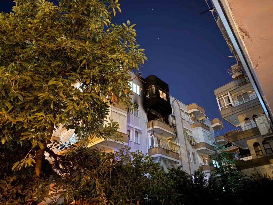Alanya’da Yangında Hayatını Kaybeden Yaşlı Adamın Kıbrıs Gazisi Olduğu Ortaya Çıktı