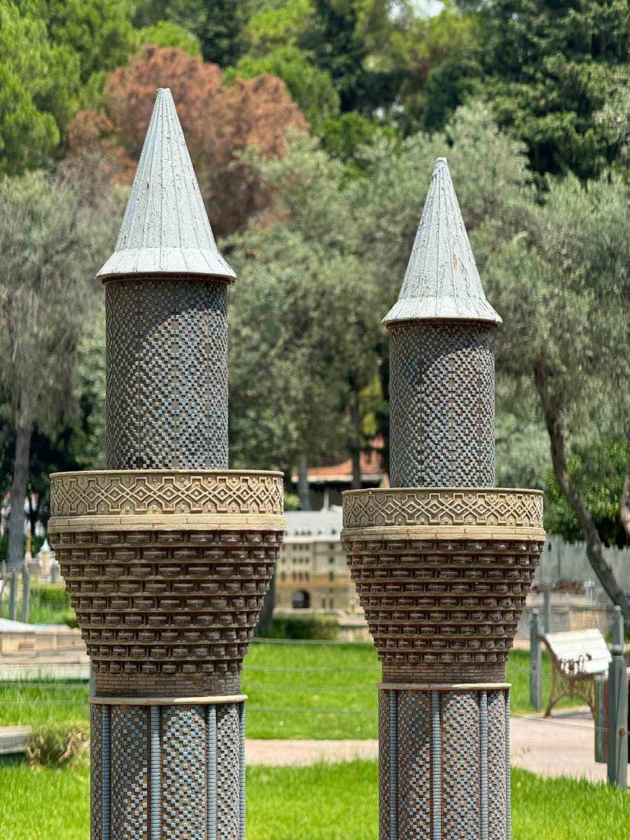 Türkiye’nin 81 İlindeki Mimari Eserler Minyatürleriyle Sergileniyor