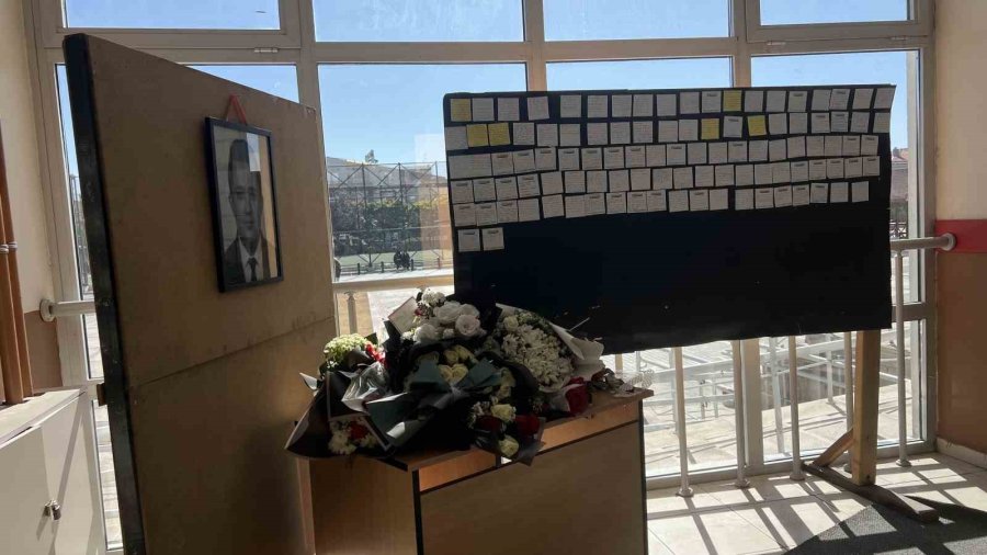 Konya’daki Kazada Ölen Öğretmene Okulunda En Acı Veda