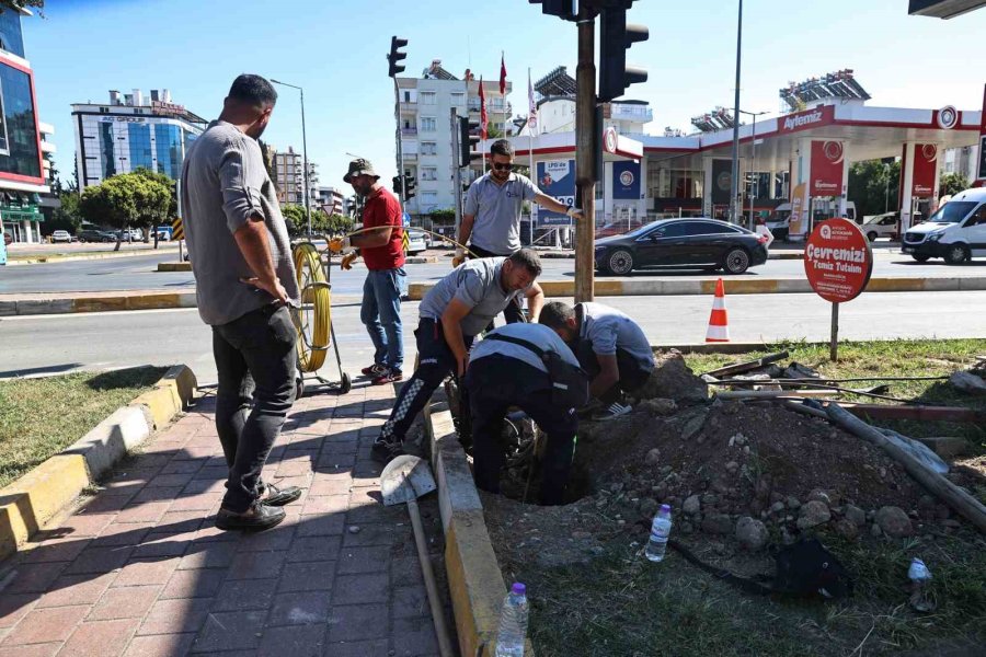 Büyükşehir Sinyalizasyon Alt Yapısını Yeniliyor