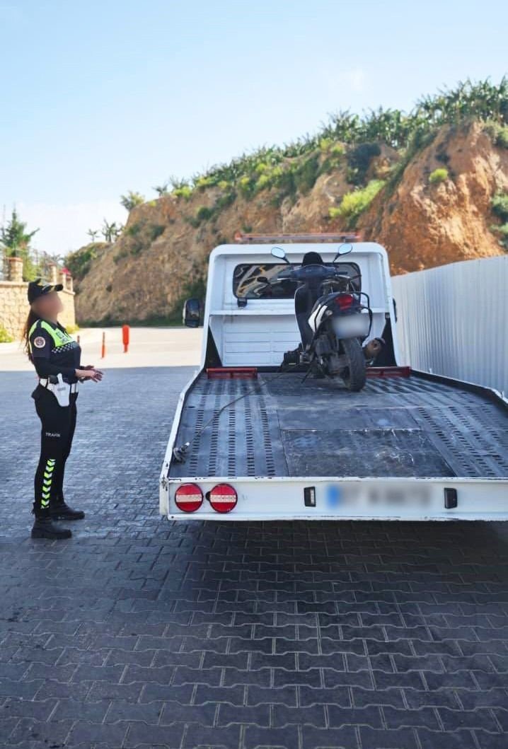 Antalya’da Jandarmadan Şok Motosiklet Denetimi