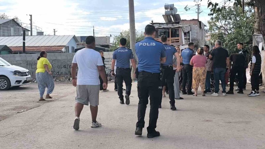 Akrabalar Arasında Tehlikeli Araç Kullanma Tartışması Silahlı Kavgaya Döndü: 2 Yaralı