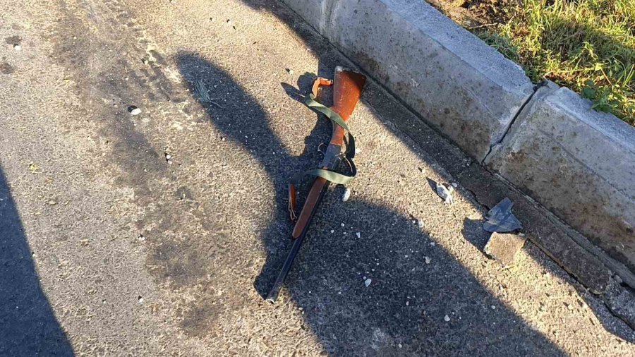 Tırla Çarpışan Araç Havada Takla Atıp Ters Döndü, Sürücü Hafif Yaralandı