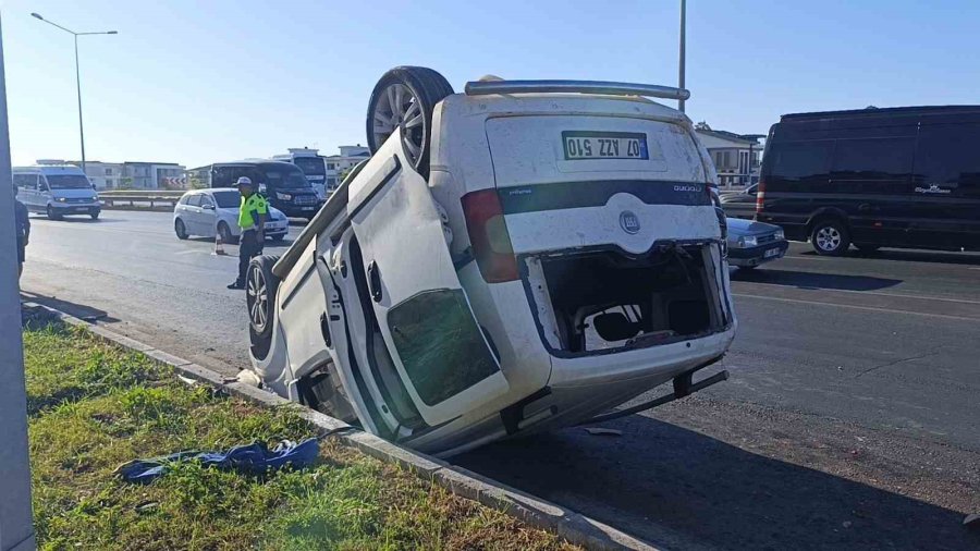 Tırla Çarpışan Araç Havada Takla Atıp Ters Döndü, Sürücü Hafif Yaralandı