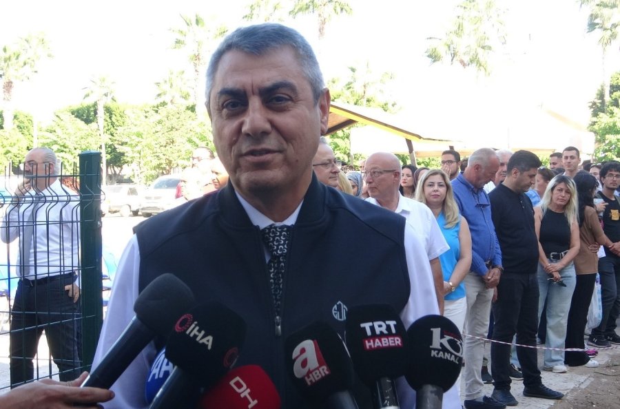 Heyecanlandıran Keşif: ’16 Metrelik ’balina’nın Kafatası Ve Gövdesi Tamamen Ortaya Çıktı