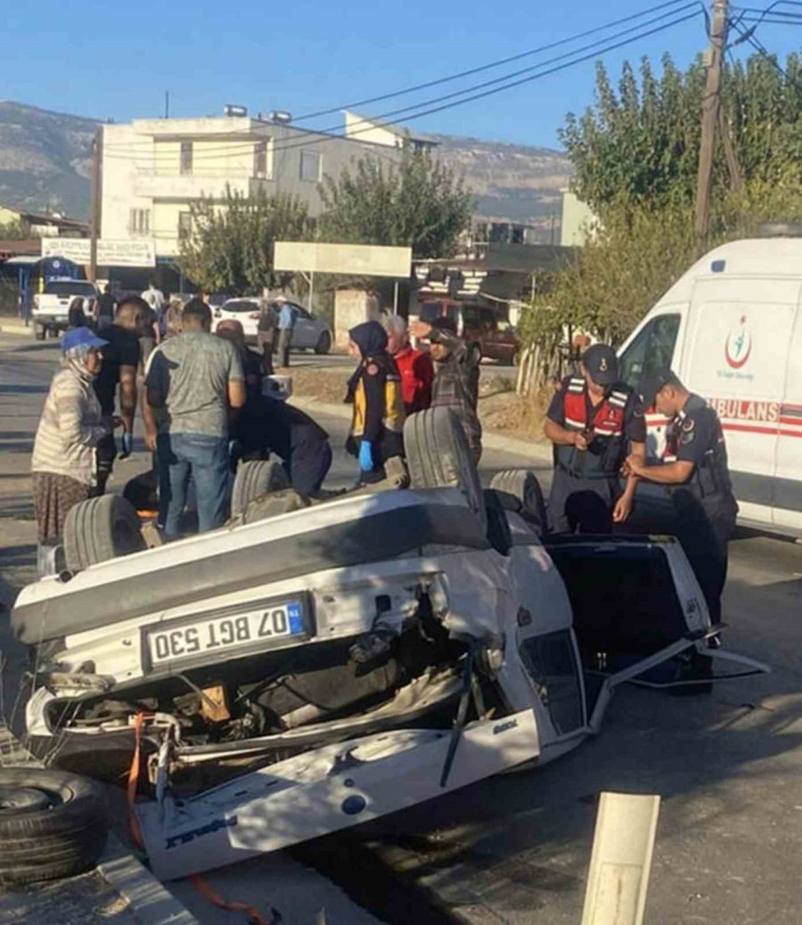 Tofaş Hurdaya Döndü: 2 Yaralı