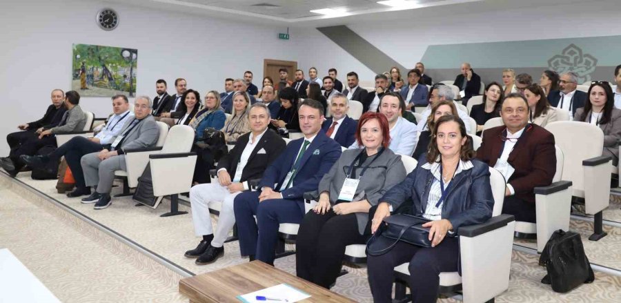 "türkiye’de Ağız, Diş Ve Çene Cerrahisi Çalıştayı" Neü Ev Sahipliğinde Yapıldı