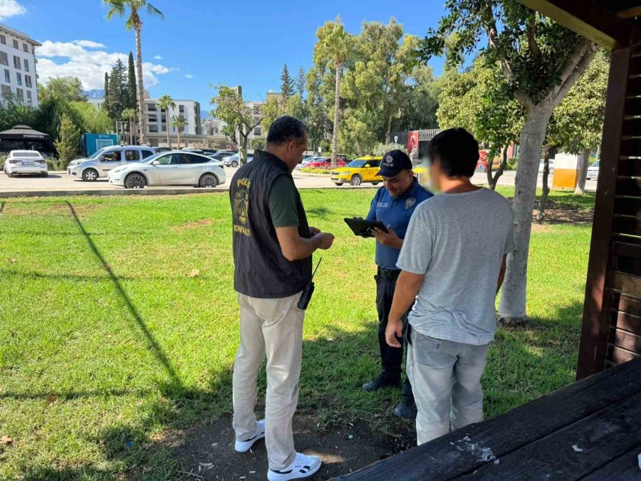 Antalya’da Asayiş Uygulamalarında 213 Şahıs Tutuklandı