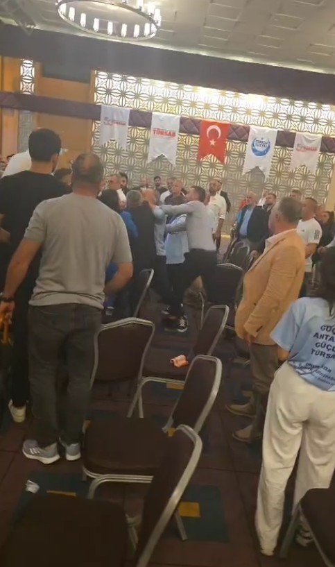 Türsab Muratpaşa Seçiminde Tekme Ve Yumruklar Konuştu