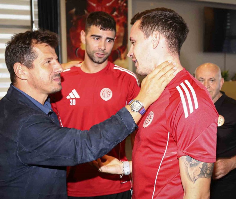 Antalyaspor’da Emre Belözoğlu Dönemi Sona Erdi
