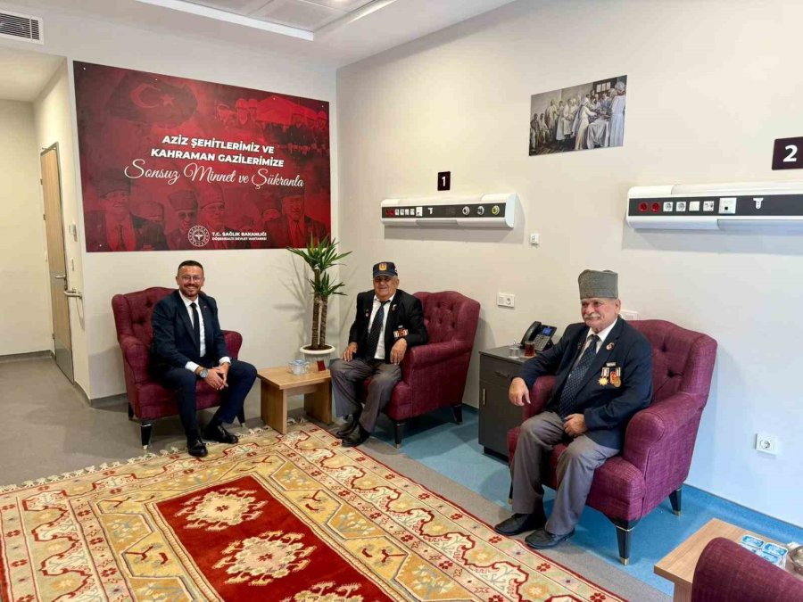 Döşemealtı Devlet Hastanesi’nde Türkiye’de Bir İlk: "vefa Odası" Hizmete Açıldı