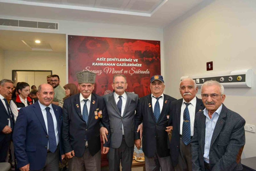 Döşemealtı Devlet Hastanesi’nde Türkiye’de Bir İlk: "vefa Odası" Hizmete Açıldı