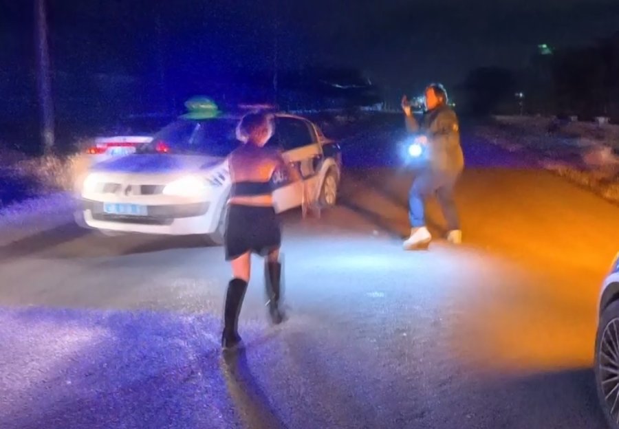 "babam Hakim, Valiyi Arayacağım" Deyip Polisi Tehdit Ettiler