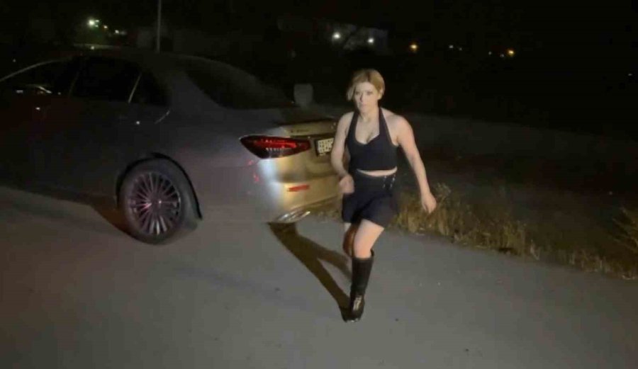 "babam Hakim, Valiyi Arayacağım" Deyip Polisi Tehdit Ettiler