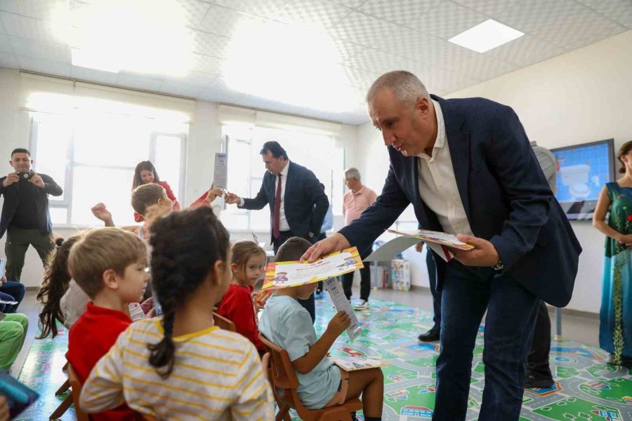Alanya Belediyesi’nden Miniklere Temizlik Eğitimi
