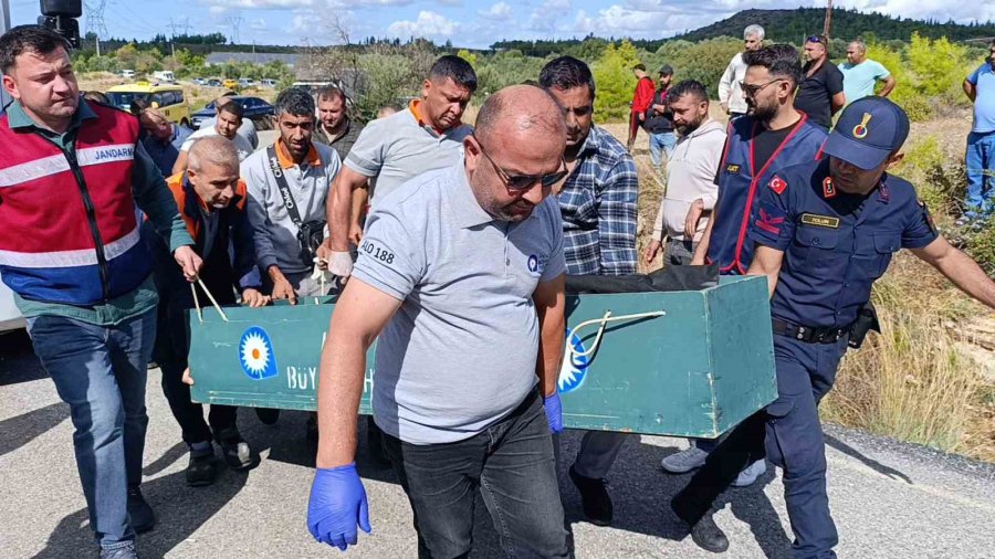 Antalya’da Çöp Kamyonunda Korkunç Cinayet: Mesai Arkadaşını Boğazından Bıçaklayarak Öldürdü