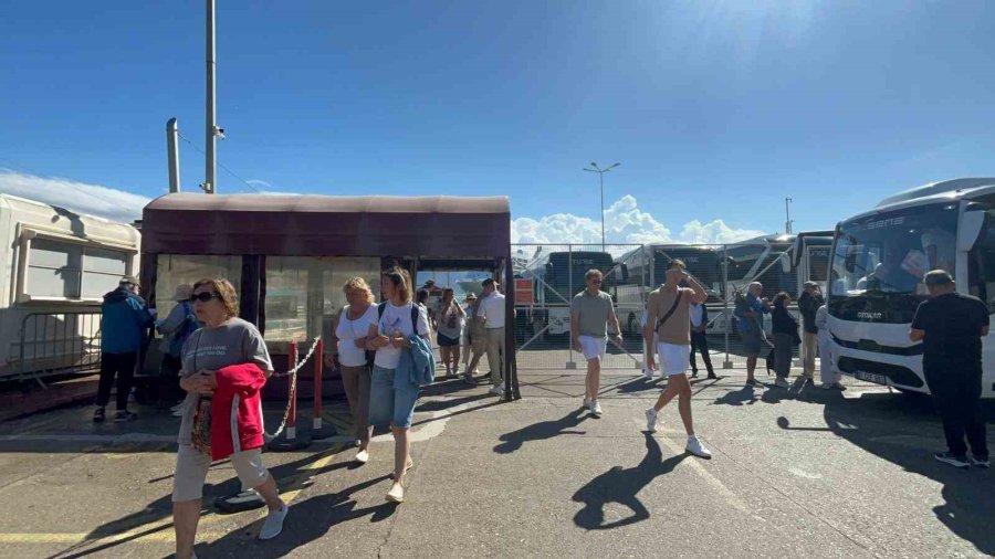 Lüks Kruvaziyer 2 Sene Sonra Tekrar Alanya’da