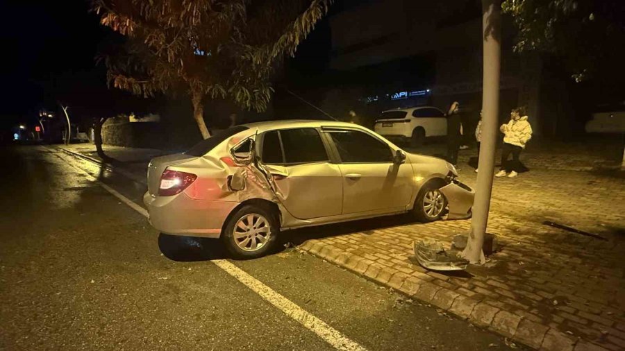 Gazipaşa’da Kaza Yapan Sürücü Firar Etti