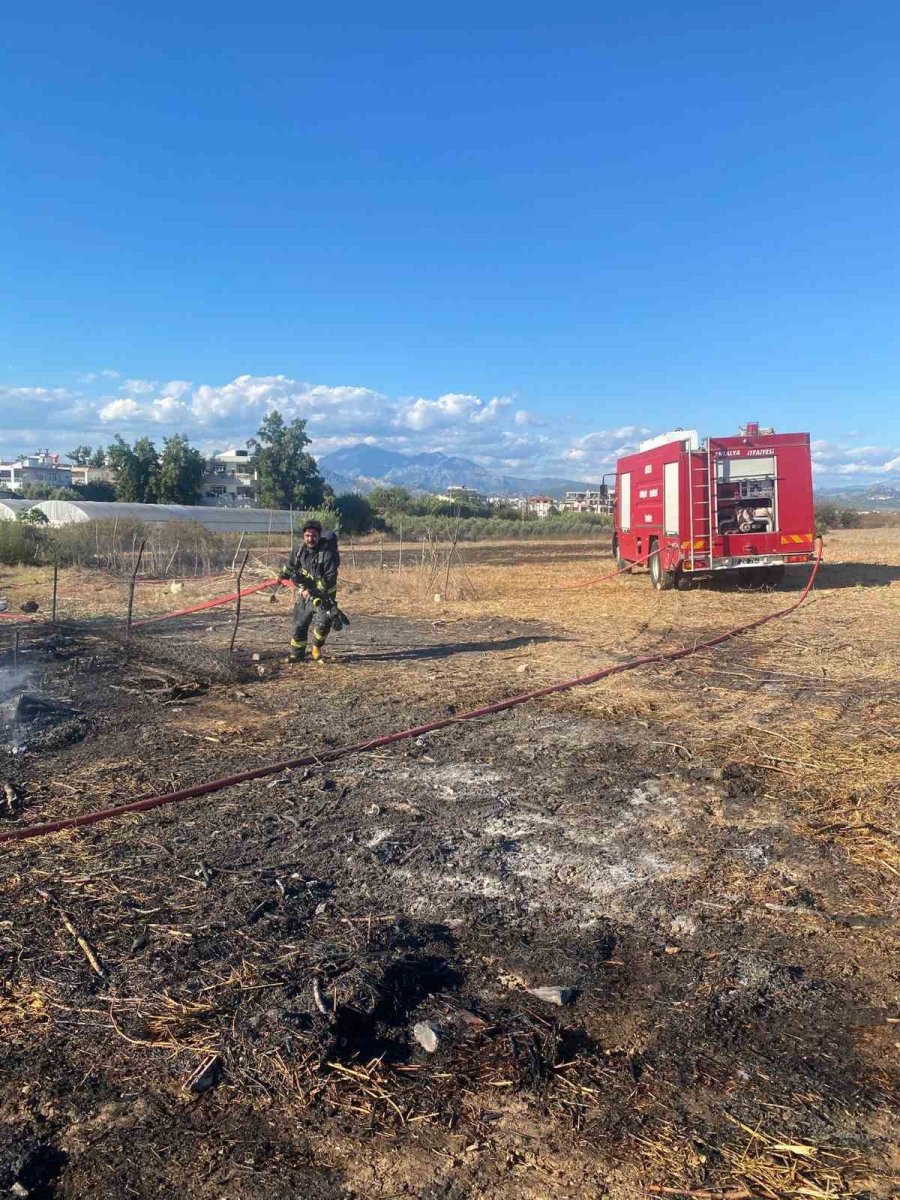 Serik’te Ahırda Çıkan Yangında 1 Koyun Telef Oldu