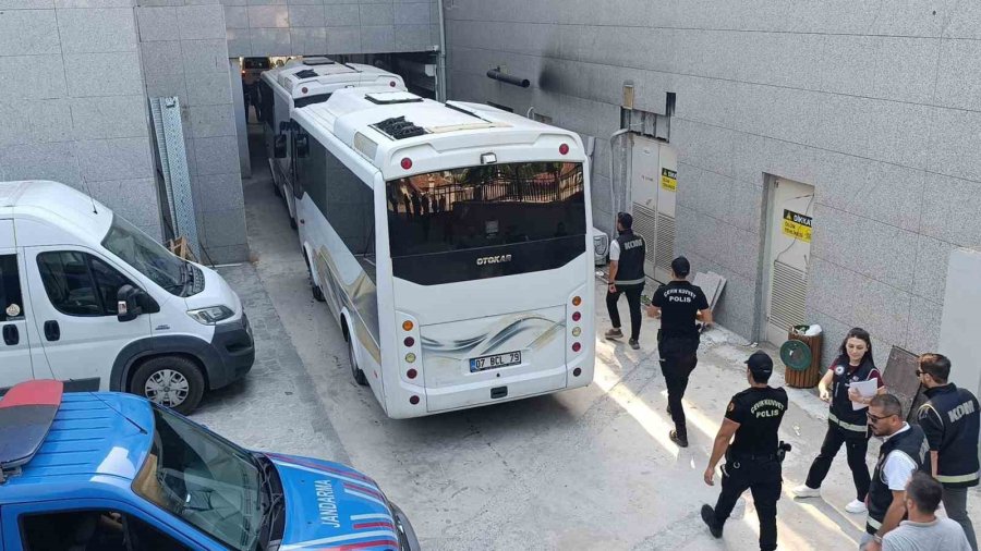 Manavgat Belediyesi’ndeki Yolsuzluk Ve Rüşvet Soruşturmasında İddianame Kabul Edildi