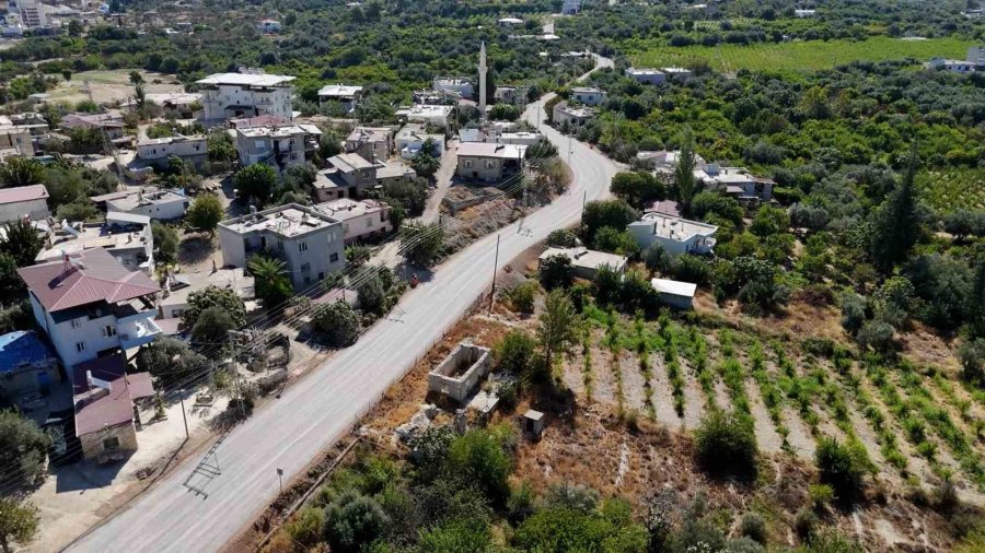 Mut’ta Grup Yolları Yenilendi