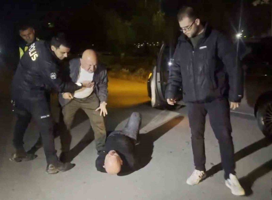 "babam Hakim, Valiyi Arayacağım" Deyip Polisi Tehdit Ettiler