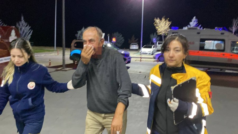 Komşusunu Döner Bıçağıyla Yaraladı, Tutuklandı