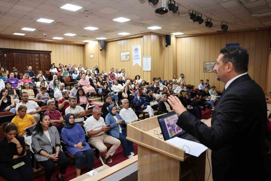 Mersin’de Kız Çocuklarının Güçlenmesi İçin Farkındalık Paneli