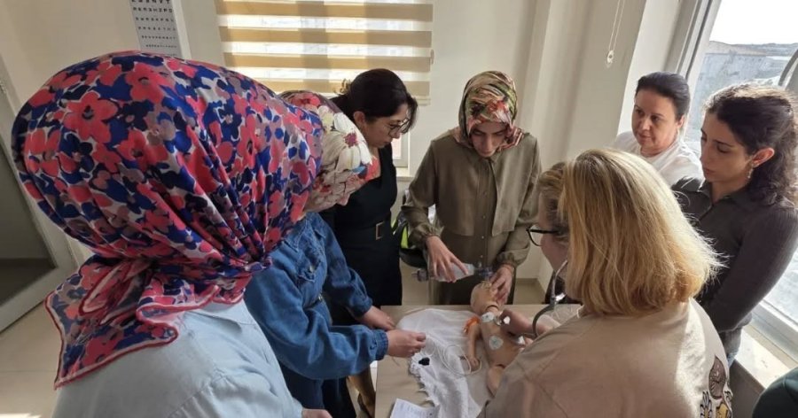 Niğde’de Yenidoğan Canlandırma Eğitimi Düzenlendi