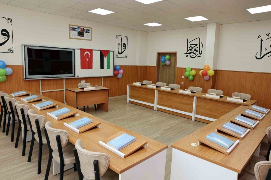 Niğde Ömer Halisdemir Üniversitesi’nden "tilavet Ve Etkinlik" Sınıfı