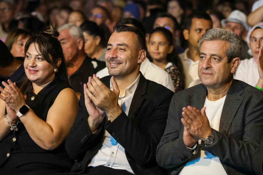 Manavgat’ta Halk Dansları Festivali Coşkusu Başladı