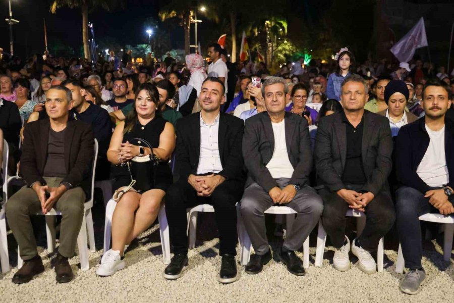 Manavgat’ta Halk Dansları Festivali Coşkusu Başladı