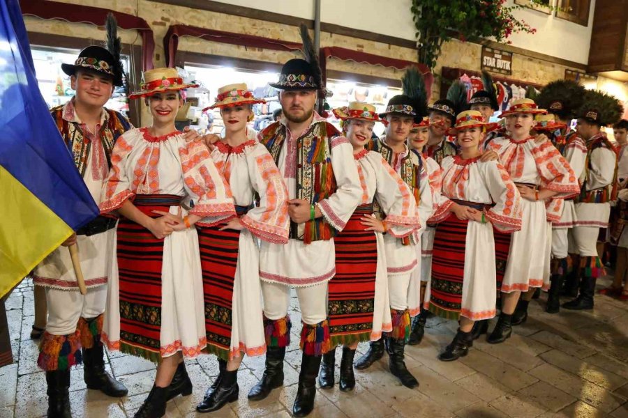 Manavgat’ta Halk Dansları Festivali Coşkusu Başladı